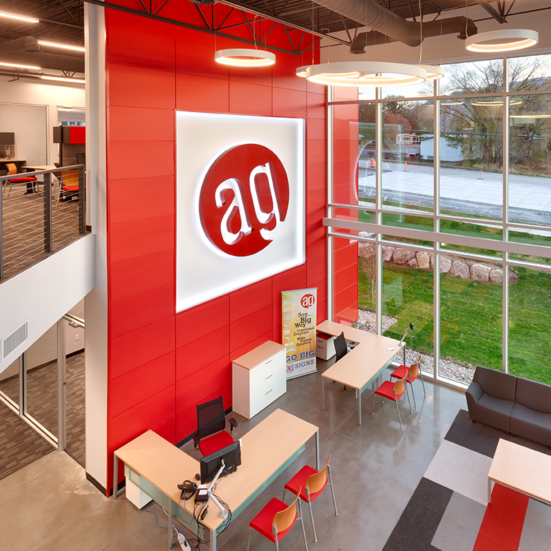 Discover five reasons why entrepreneurs are choosing AlphaGraphics for a proven business model, multiple revenue streams, top-notch support, and a growing market demand.